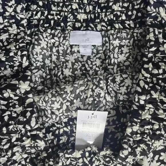 NWT J.Jill smocked waist a line black and white floral skirt sz XL tall - Picture 5 of 9